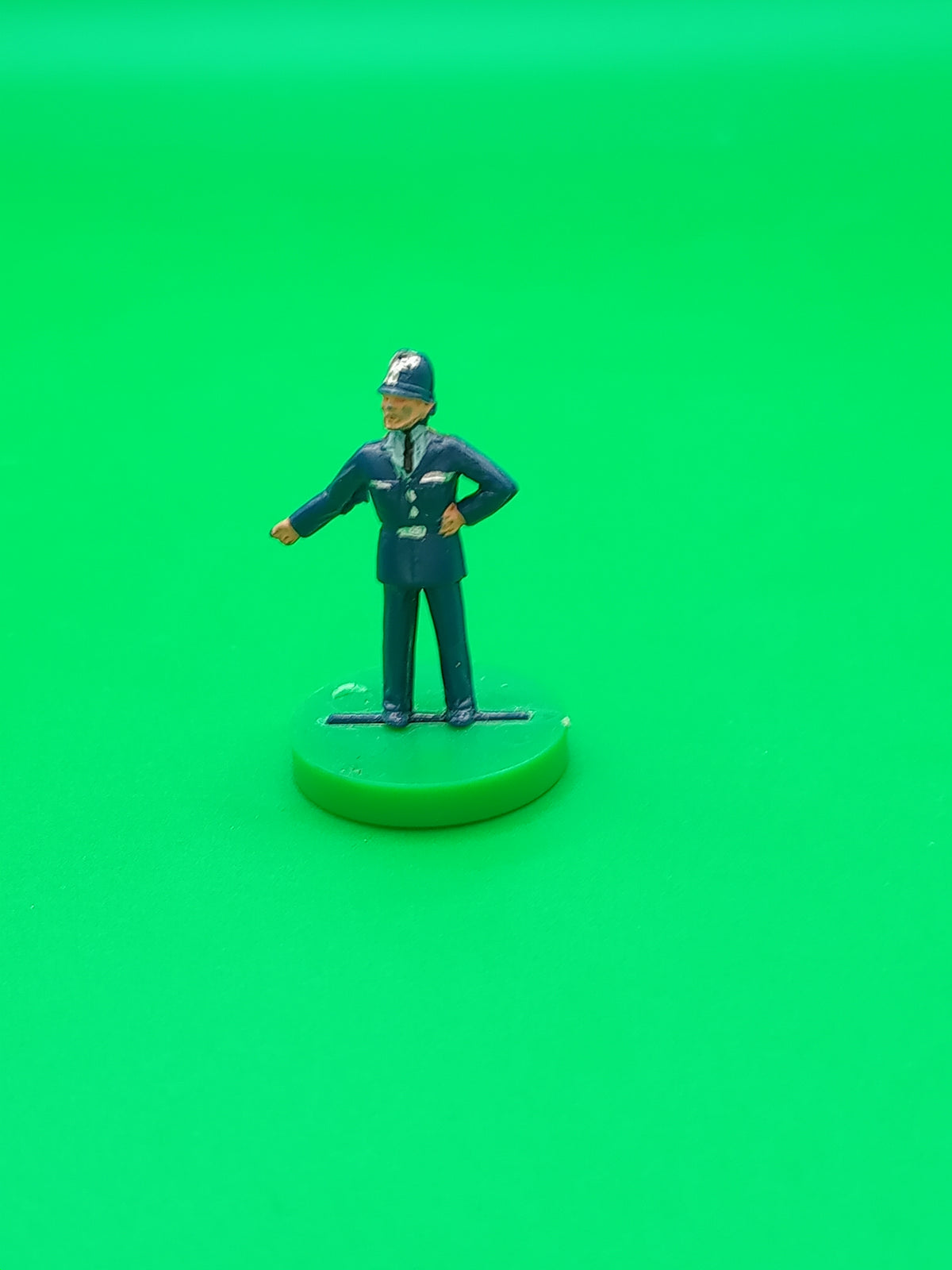 Subbuteo personaggio stadio Bobby in movimento base verde