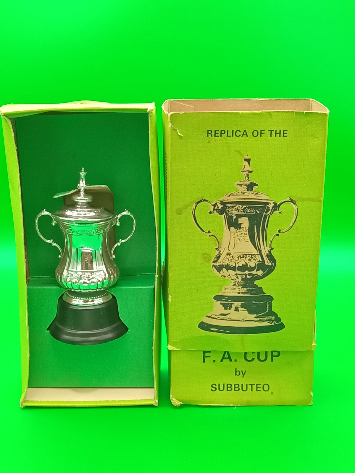 Subbuteo trofeo F.A Cup C128