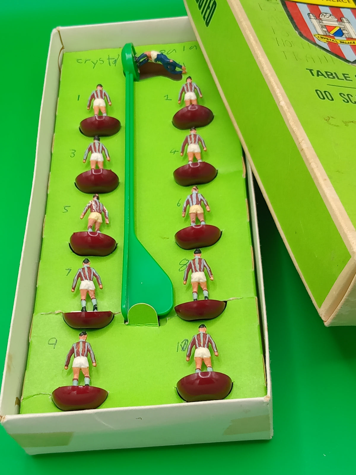 Subbuteo squadra hw Crystal Palace ref. 040