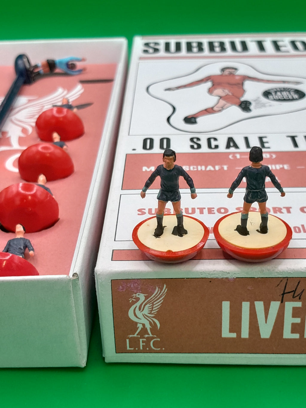 Subbuteo squadra Liverpool 2nd 2024/25 - moulded winged ridipinta