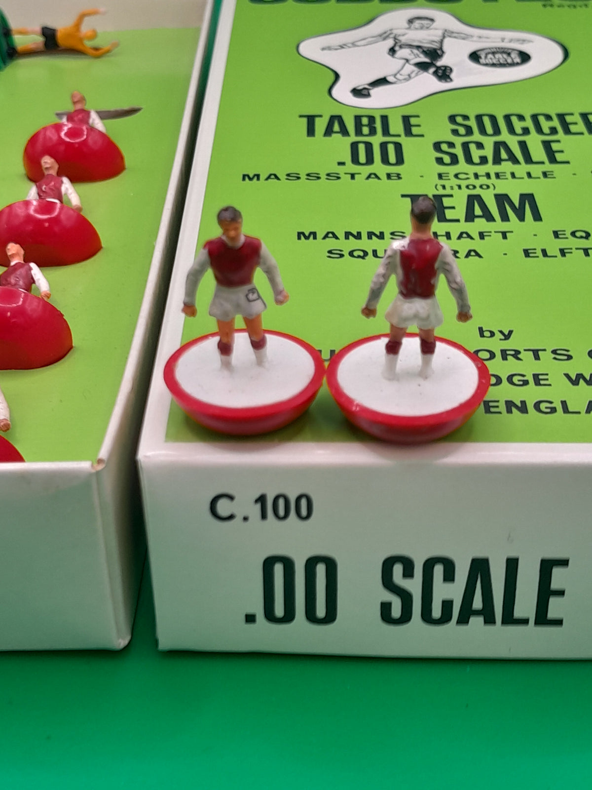 Subbuteo squadra Arsenal - moulded winged ridipinta