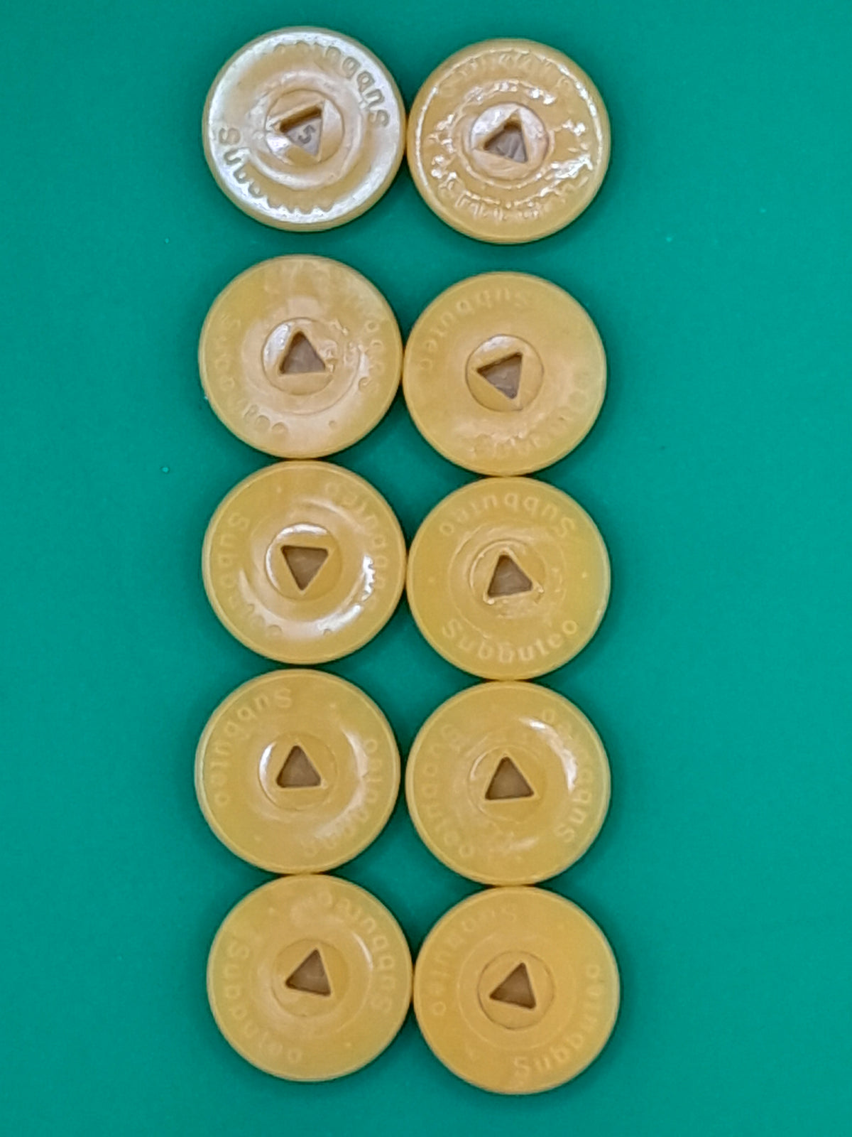 Subbuteo kit 10 basi monoblocco Hasbro - giallo
