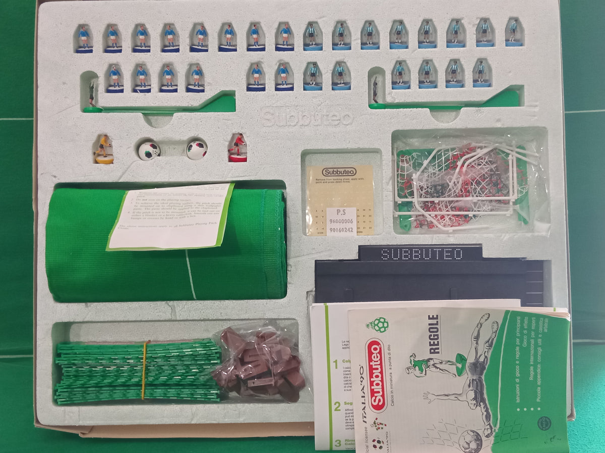 Subbuteo set box Super World Cup