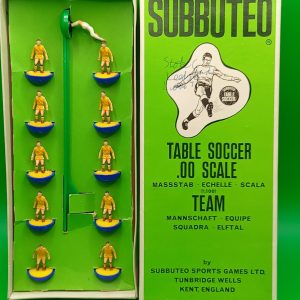 Subbuteo squadra hw Leeds 2nd named ref. 208